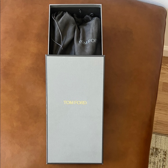 Tom Ford Cream Leather Tassel Loafers - Picture 5 of 6